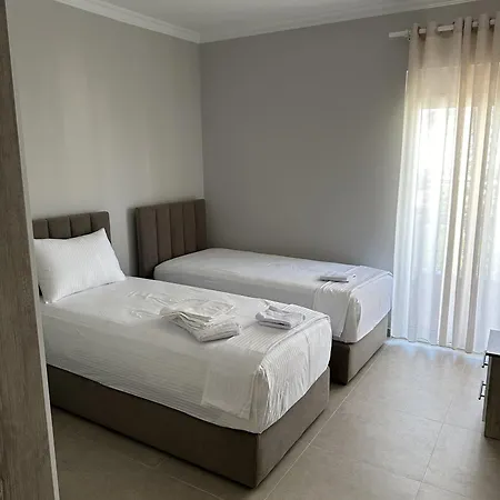 Family Guest * Saranda